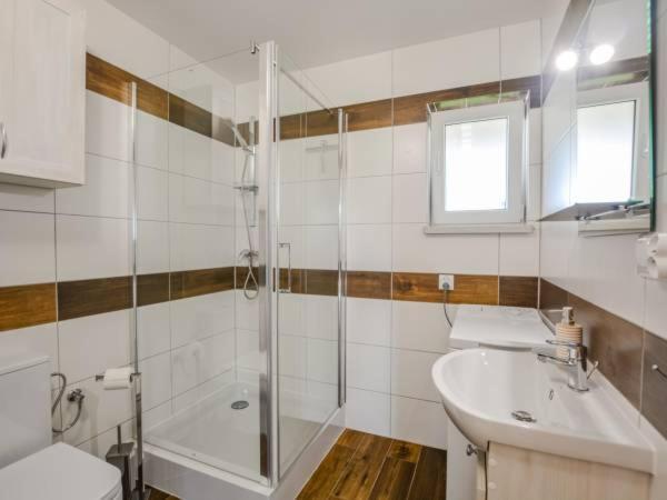 Czadzia Przystan Villa Czarna  Ngoại thất bức ảnh